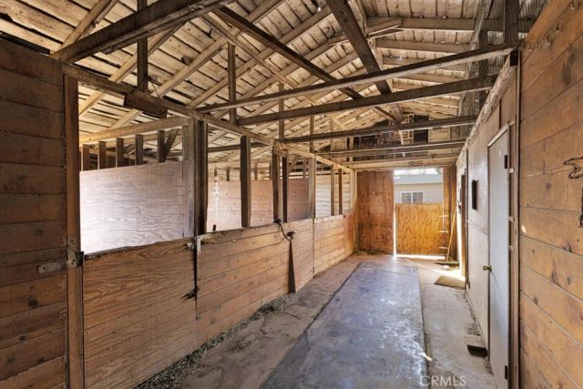 17598 Linden, Hesperia, CA 92345