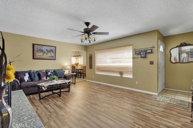 17598 Linden, Hesperia, CA 92345