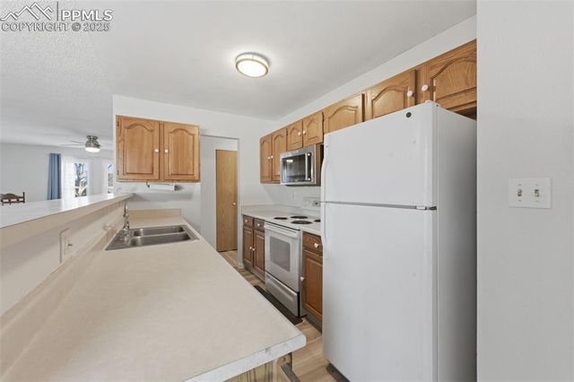 3303 Valley Hi Avenue B, Colorado Springs, CO 80910