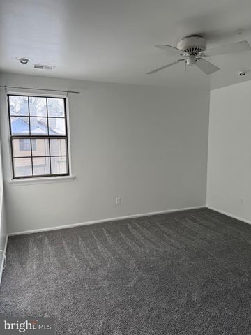 10 ROBERT TREAT PAINE, Blackwood, NJ 08012