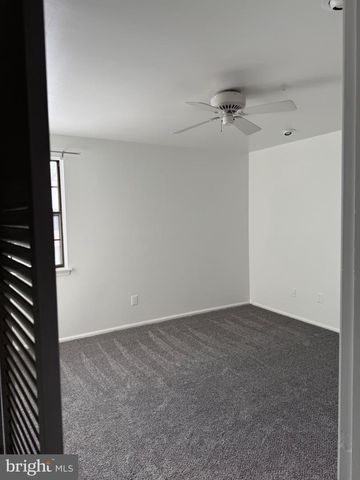 10 ROBERT TREAT PAINE, Blackwood, NJ 08012