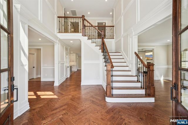 79 Ryerson Avenue, Oakland, NJ 07436