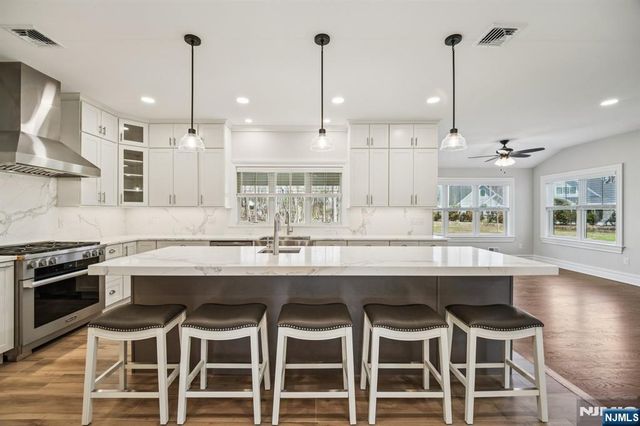 79 Ryerson Avenue, Oakland, NJ 07436