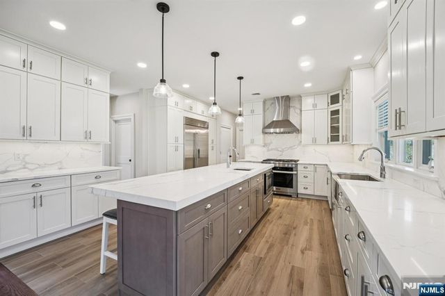 79 Ryerson Avenue, Oakland, NJ 07436