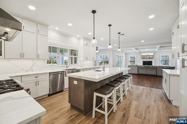 79 Ryerson Avenue, Oakland, NJ 07436