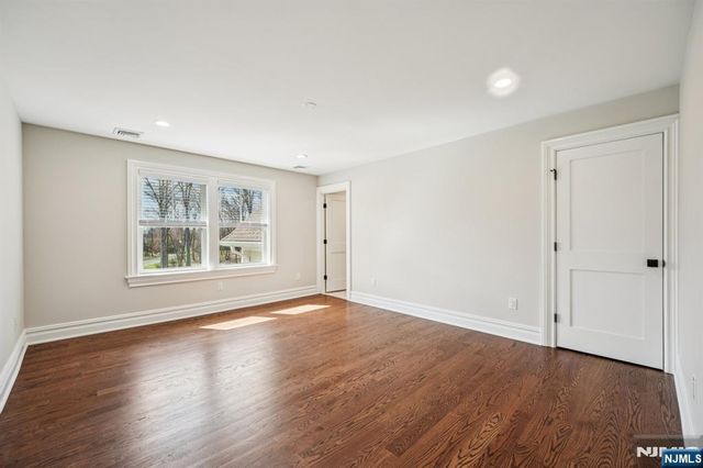 79 Ryerson Avenue, Oakland, NJ 07436