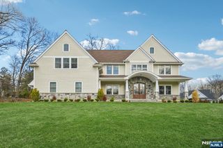 79 Ryerson Avenue, Oakland, NJ 07436