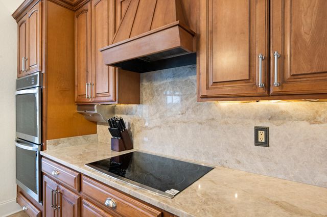 2615 Masters Boulevard, Navarre, FL 32566