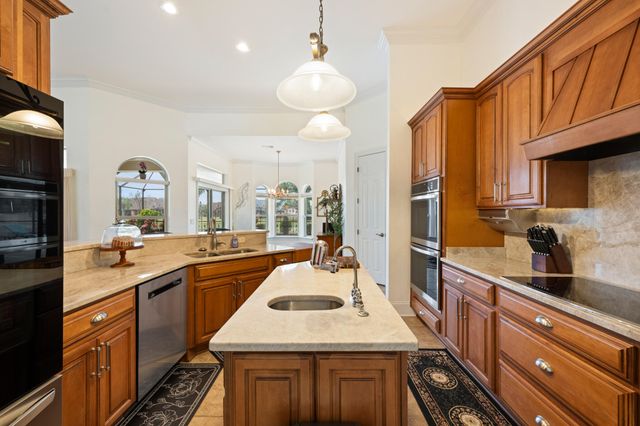 2615 Masters Boulevard, Navarre, FL 32566