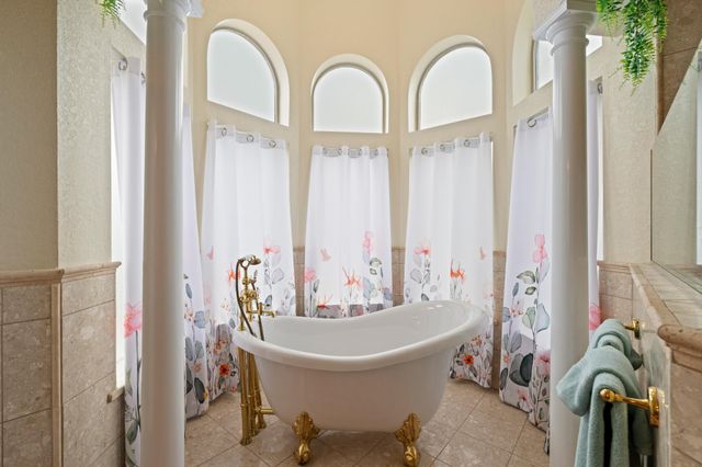 2615 Masters Boulevard, Navarre, FL 32566