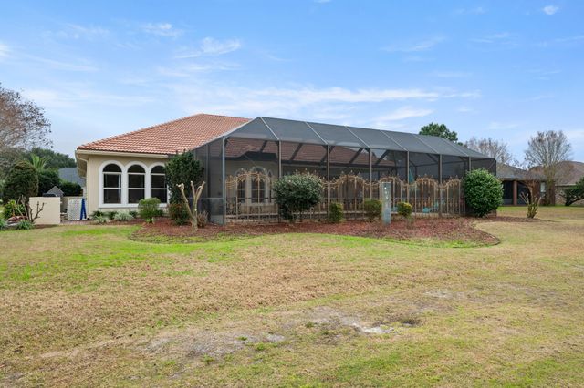 2615 Masters Boulevard, Navarre, FL 32566