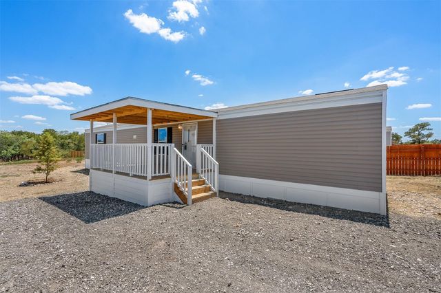 121 Sunflower RD, Dale, TX 78616