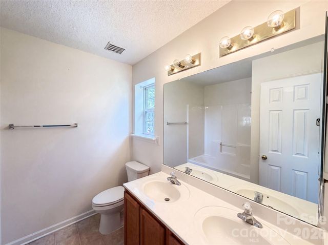 14205 Tranters Creek Lane, Charlotte, NC 28273
