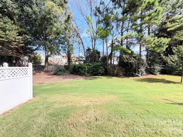 14205 Tranters Creek Lane, Charlotte, NC 28273