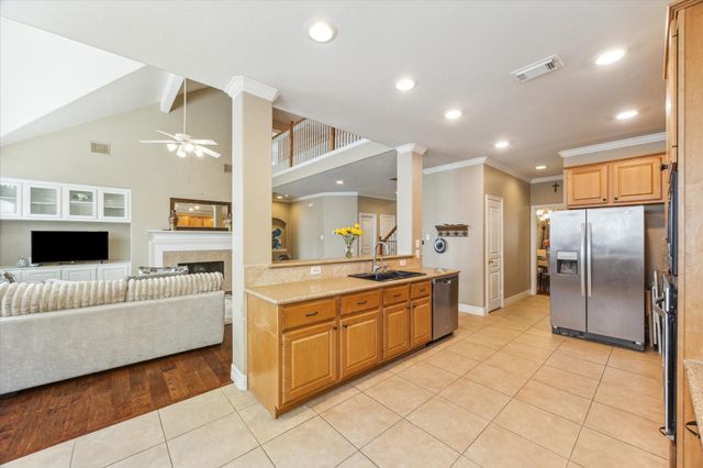 3608 Mahejan Drive, Pearland, TX 77584