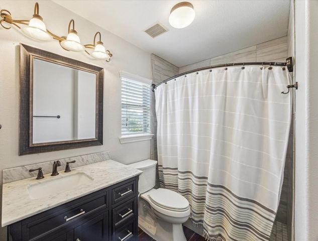 3608 Mahejan Drive, Pearland, TX 77584