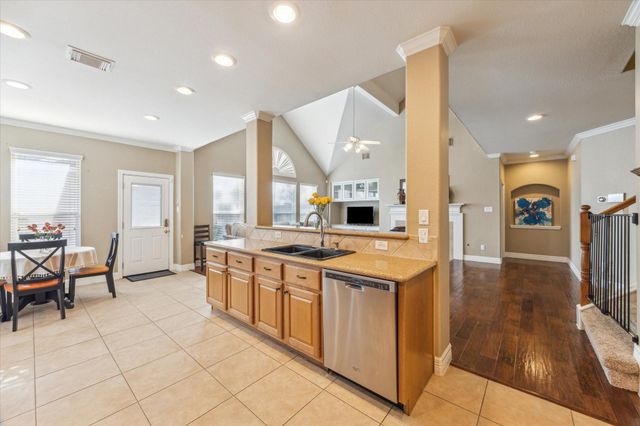 3608 Mahejan Drive, Pearland, TX 77584