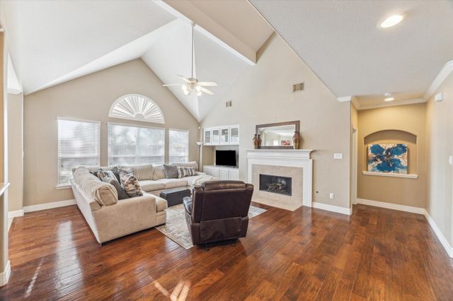 3608 Mahejan Drive, Pearland, TX 77584