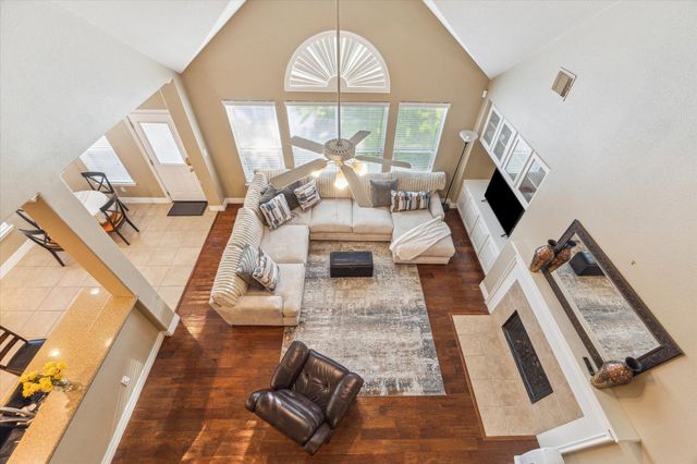 3608 Mahejan Drive, Pearland, TX 77584