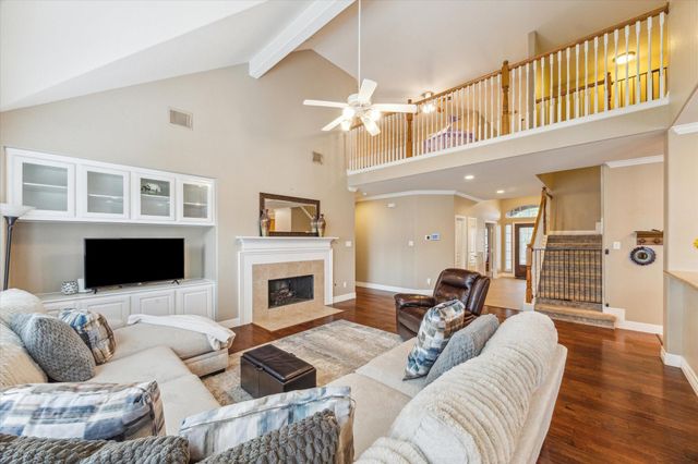 3608 Mahejan Drive, Pearland, TX 77584