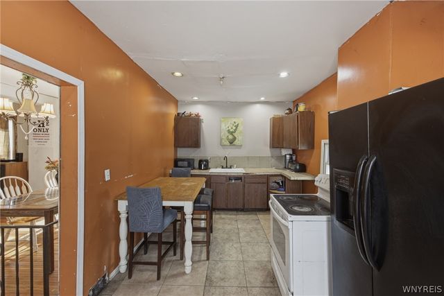 64 Verplanck Street, Buffalo, NY 14208