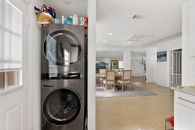 6130 Lakeshore Drive, Dallas, TX 75214