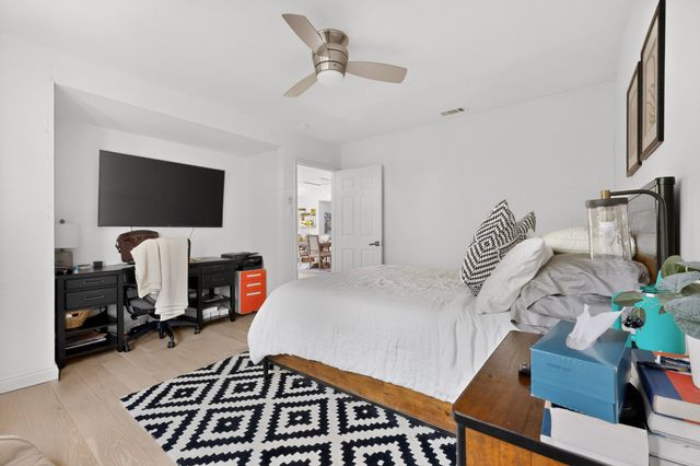 6130 Lakeshore Drive, Dallas, TX 75214