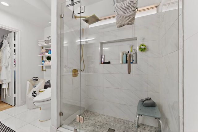 6130 Lakeshore Drive, Dallas, TX 75214