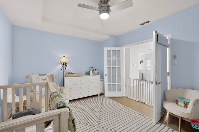 6130 Lakeshore Drive, Dallas, TX 75214