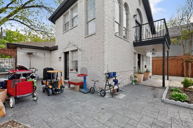 6130 Lakeshore Drive, Dallas, TX 75214