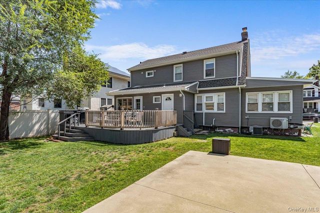 1068 Highland Place, Woodmere, NY 11598