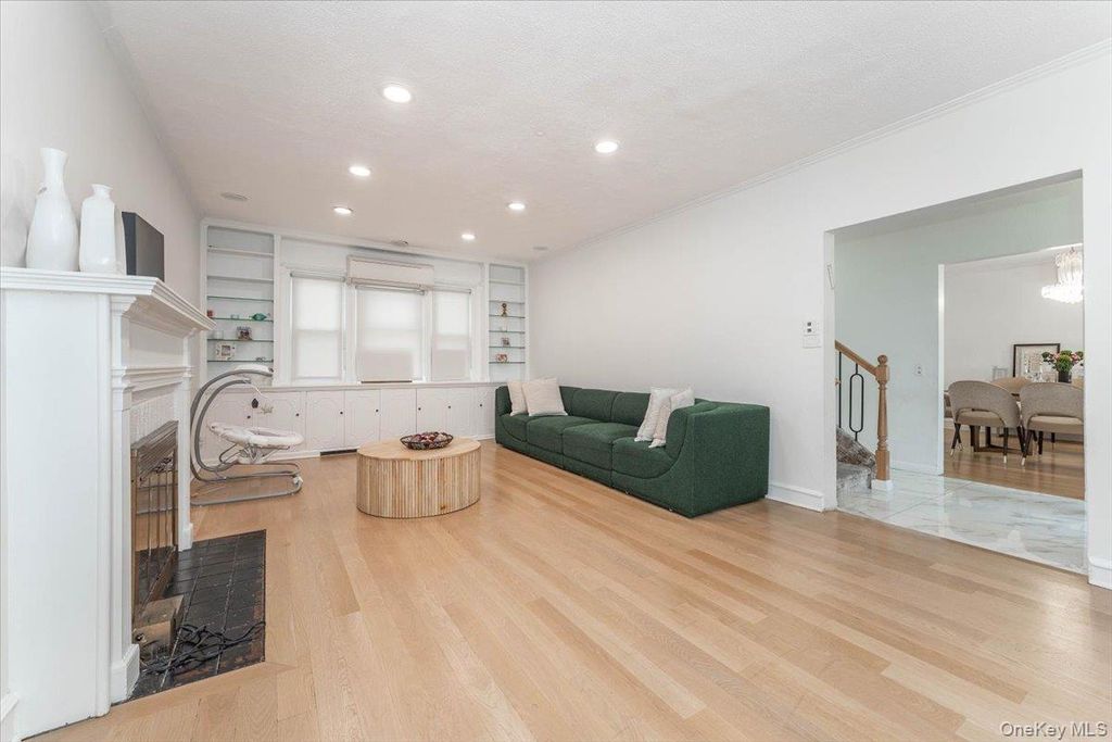 1068 Highland Place, Woodmere, NY 11598 — photo 2