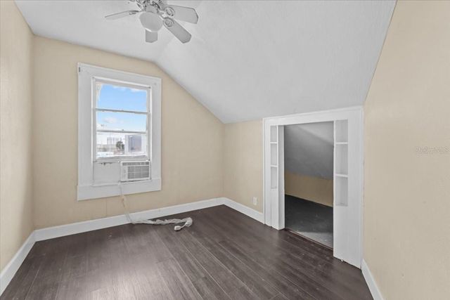 1703 7TH AVENUE N, St Petersburg, FL 33713