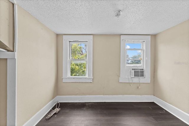 1703 7TH AVENUE N, St Petersburg, FL 33713