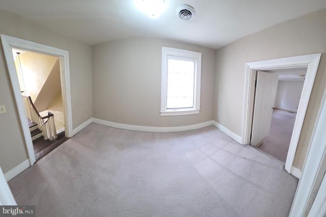 218 W RACE ST, Martinsburg, WV 25401