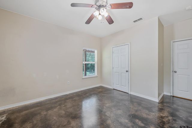 22253 County Road 422, Lindale, TX 75771