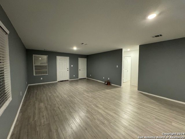 7010 SOLAR RDG, San Antonio, TX 78252