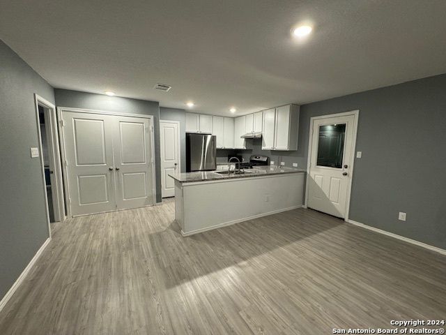 7010 SOLAR RDG, San Antonio, TX 78252