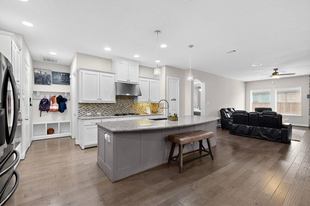 1102 Rendon Place, Mansfield, TX 76063