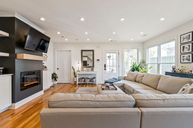 1824B 5th Ave N, Nashville, TN 37208