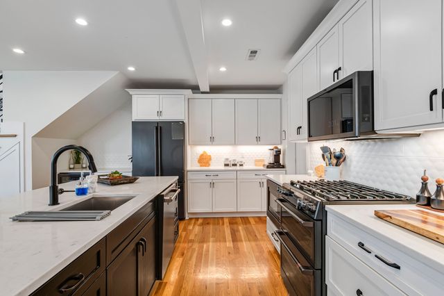 1824B 5th Ave N, Nashville, TN 37208