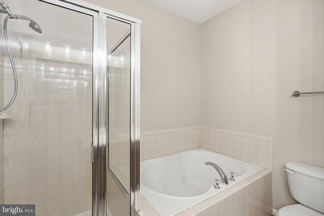 5610 CAPITAL GATEWAY DR, Suitland, MD 20746