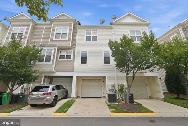 5610 CAPITAL GATEWAY DR, Suitland, MD 20746