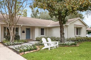 7730 Fairdale Lane, Houston, TX 77063