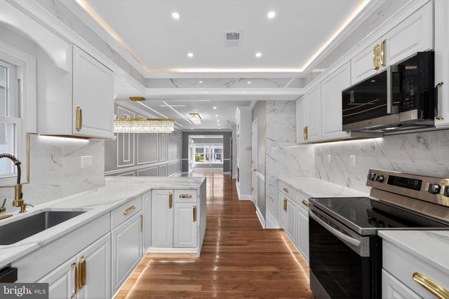 714 MARLYN RD, Philadelphia, PA 19151