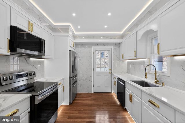 714 MARLYN RD, Philadelphia, PA 19151