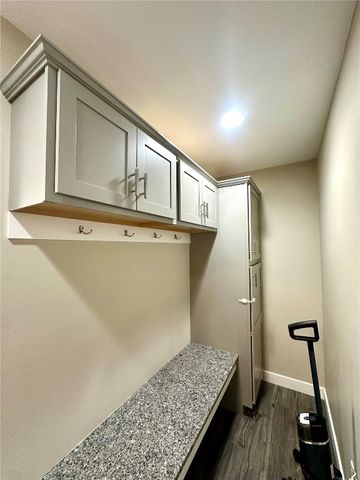 2239 Crestwood Lane, Marion, IA 52302