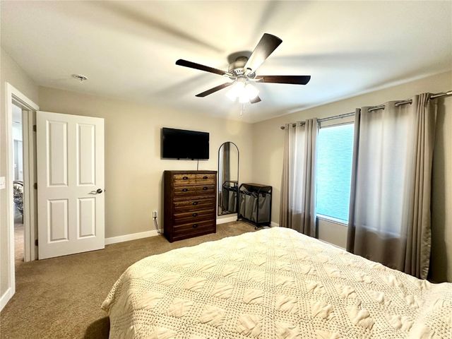 2239 Crestwood Lane, Marion, IA 52302