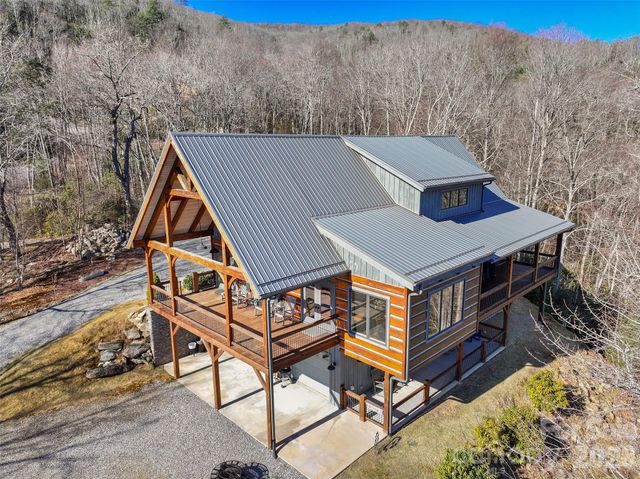 310 Peaks Creek Trail, Maggie Valley, NC 28751