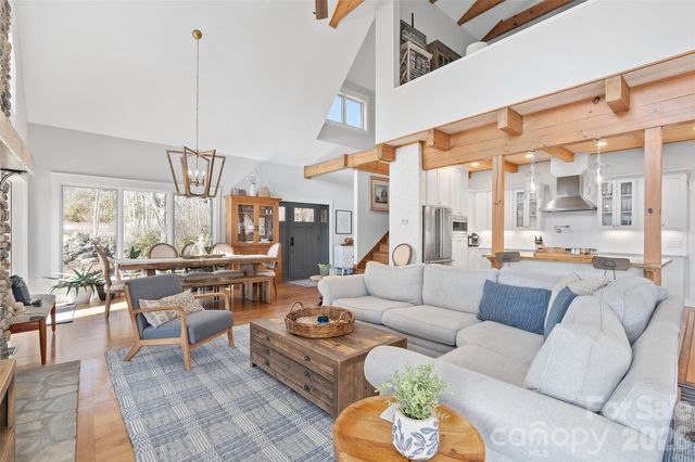 310 Peaks Creek Trail, Maggie Valley, NC 28751